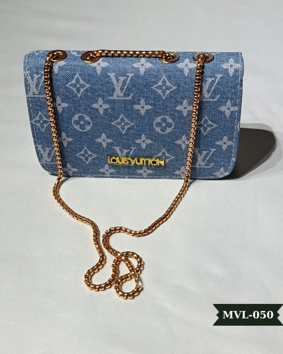 Louis Vuıtton Zincirli Çanta